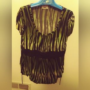 1X Janana's peasant top